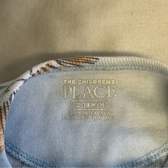 The Children's Place - Safari Animal Gray and Yellow Footie sleeper - Picture 2 of 3